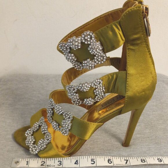 Cape Robbin Sexy Strappy Buckle Olive Stiletto Heels - Picture 8 of 12